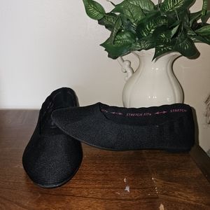 Skechers Women's Cleo 2.0 Love Spell Slip On Shoe Black sz 5 flats memory foam